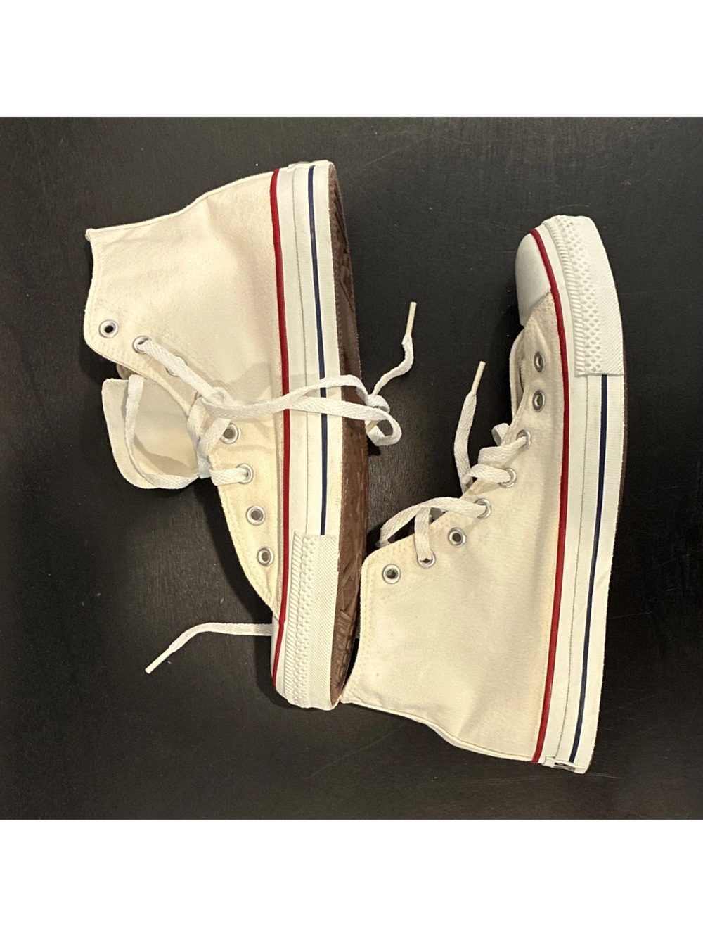 Converse High-Top Sneakers Size 11
Brand new. Vintage 90s .Made in the USA - Picture 10 of 12